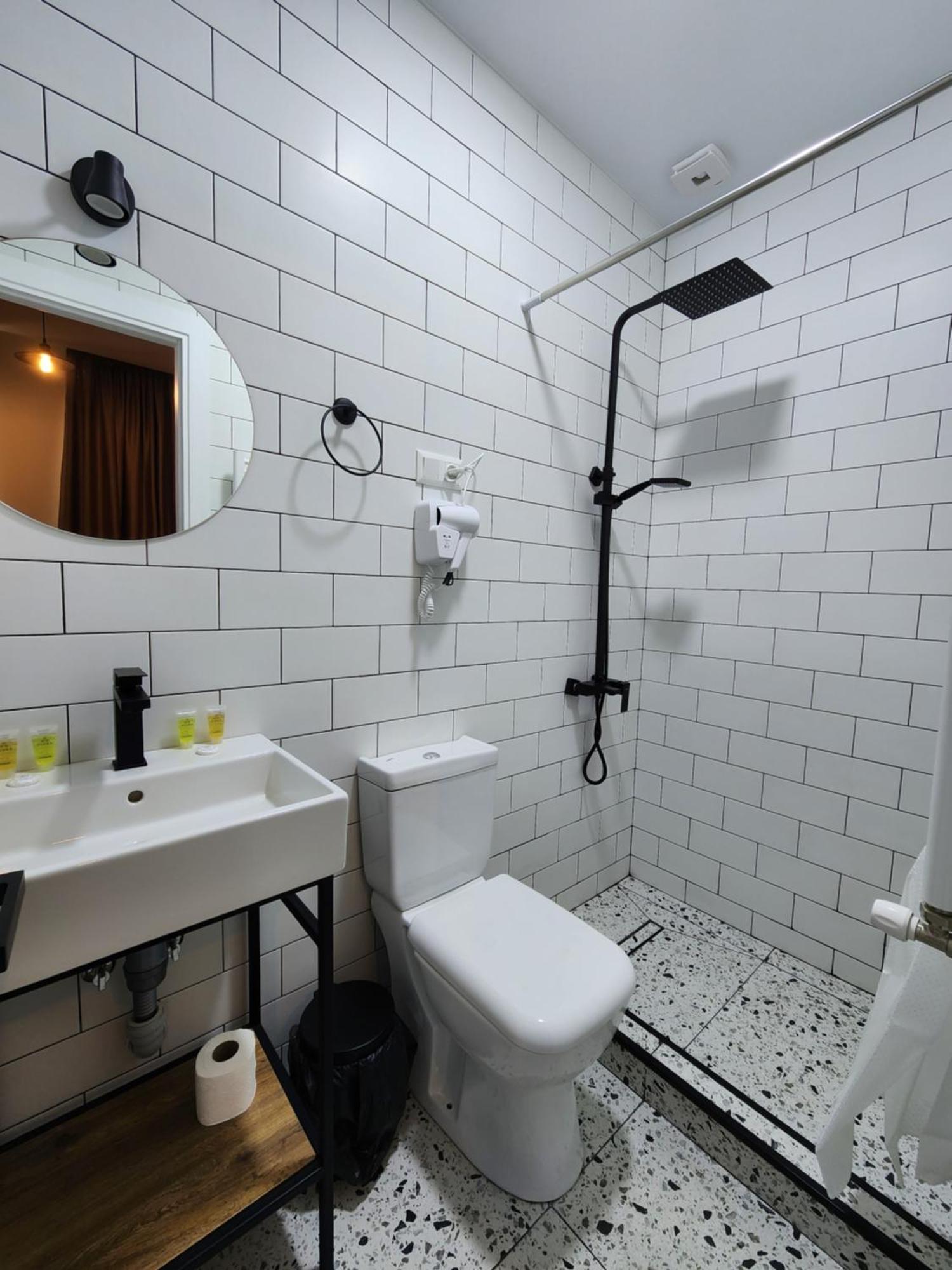 Dro Hotel Κουτάισι Εξωτερικό φωτογραφία